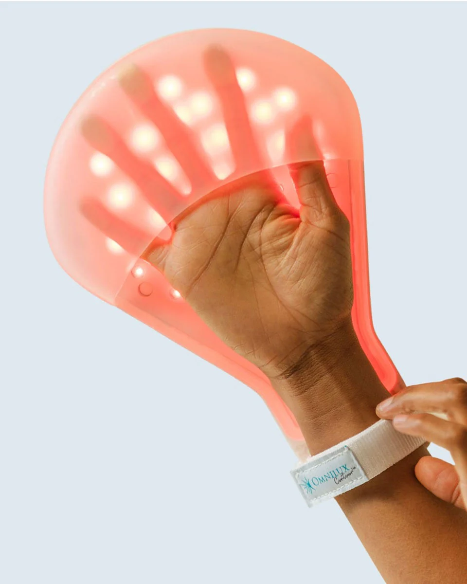 Omnilux Contour Glove - Image 4
